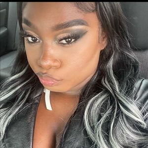 Meet your Posher, Anaya